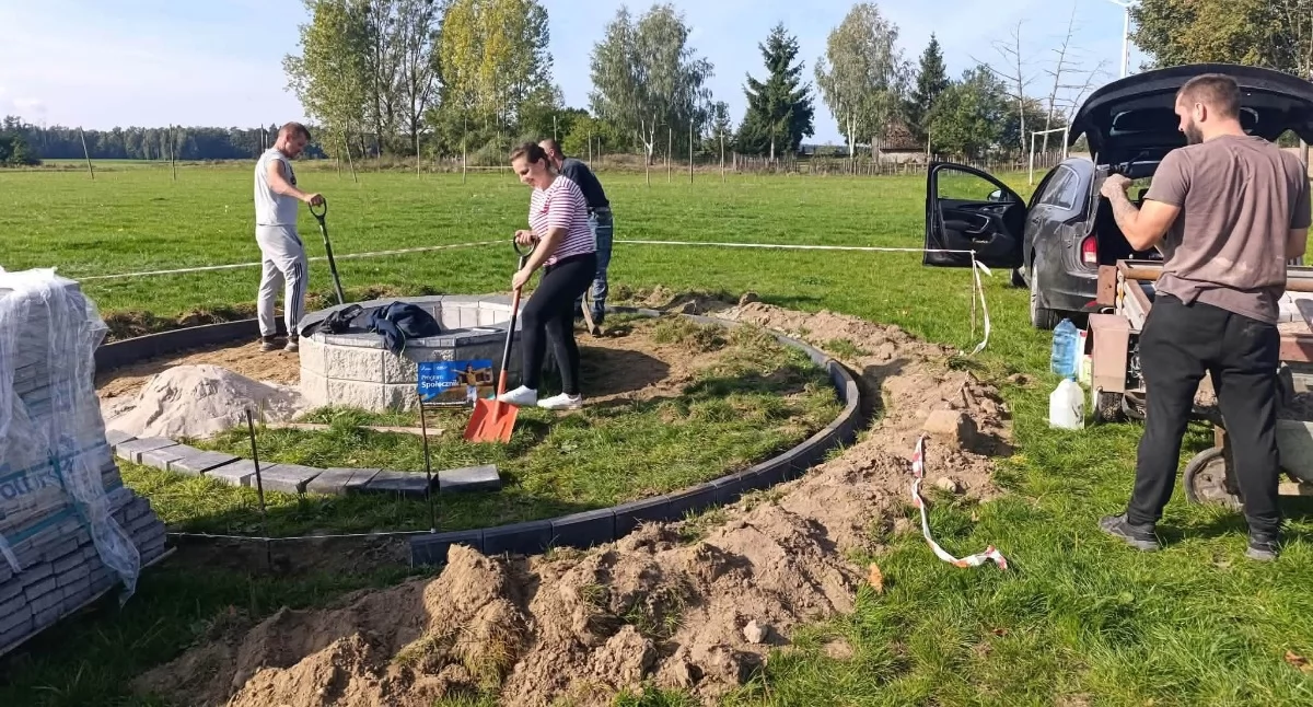 Inicjatywy społeczne, Tworzą wyjątkowe miejsce spotkań mieszkańców [GALERIA] - zdjęcie, fotografia