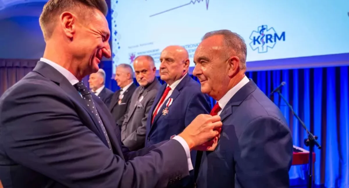 Zdrowie, ratuje ludzkie życie Krystian Zawadzki ważnym wyróżnieniem - zdjęcie, fotografia