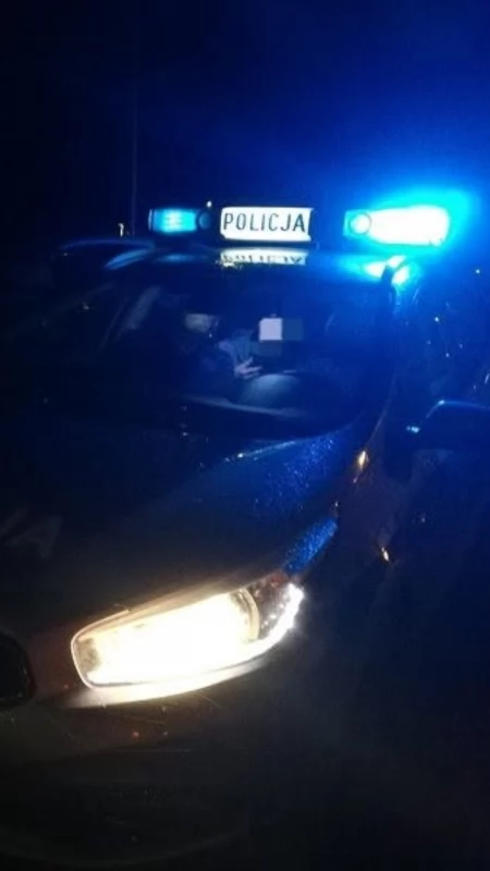 Liczyła się każda minuta. Policjanci uratowali życie młodej dziewczyny
