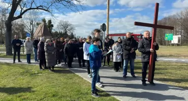 Przez Banie przeszła Droga Krzyżowa [GALERIA]