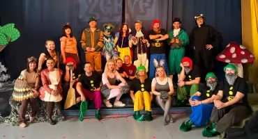 „Królewna Śnieżka” zachwyciła publiczność. Udany debiut grupy teatralnej ZGRYF