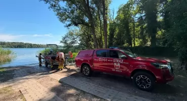 Akcja ratunkowa na jeziorze. Wiatr porwał dwie 12-latki