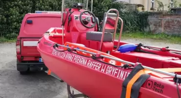 Strażacy ochotnicy z nową łodzią [GALERIA]