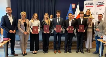 Oto stypendyści powiatu z ZSP Gryfino